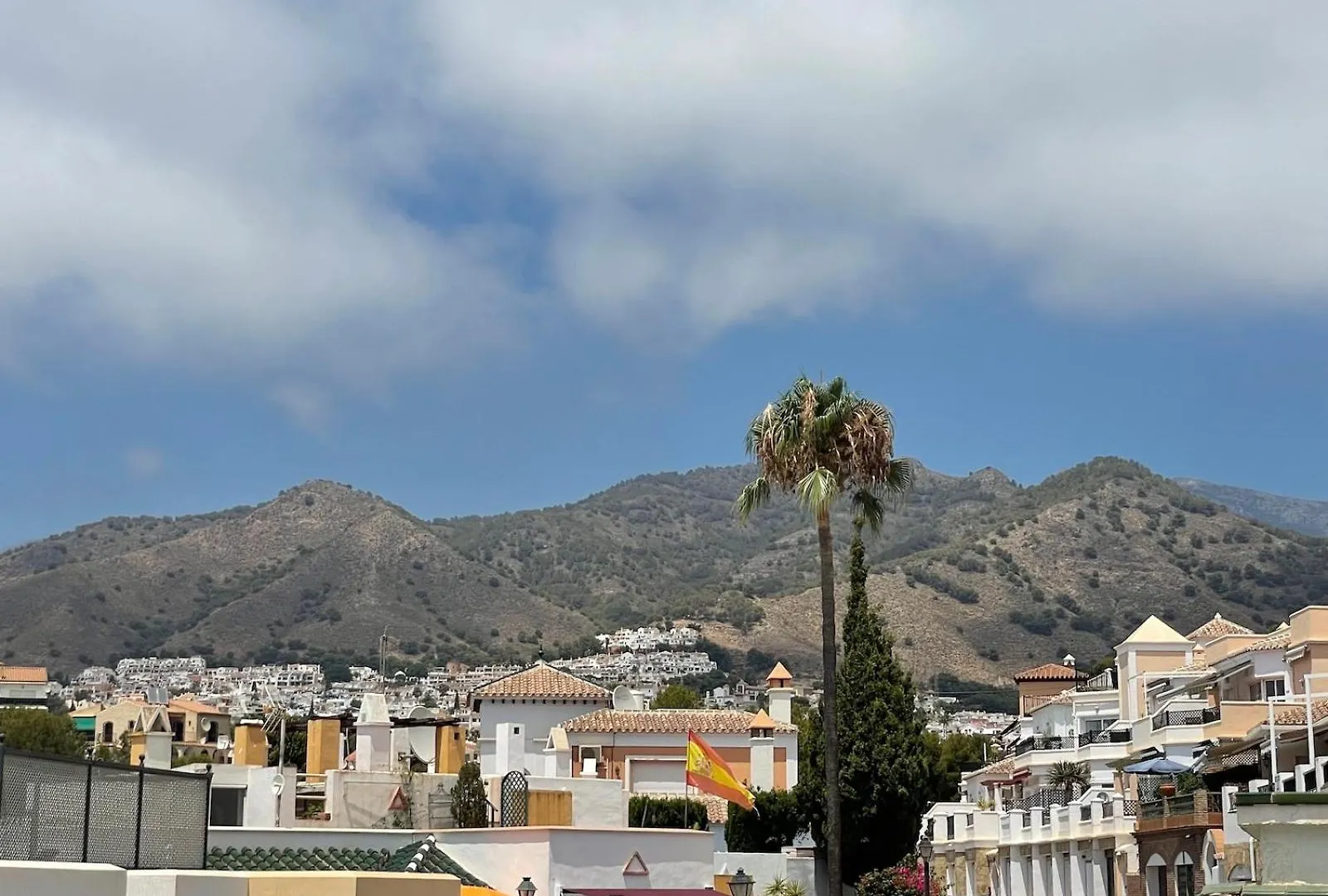 Miramar Nerja - Luxury Apartment Near Burriana Beach With Pool